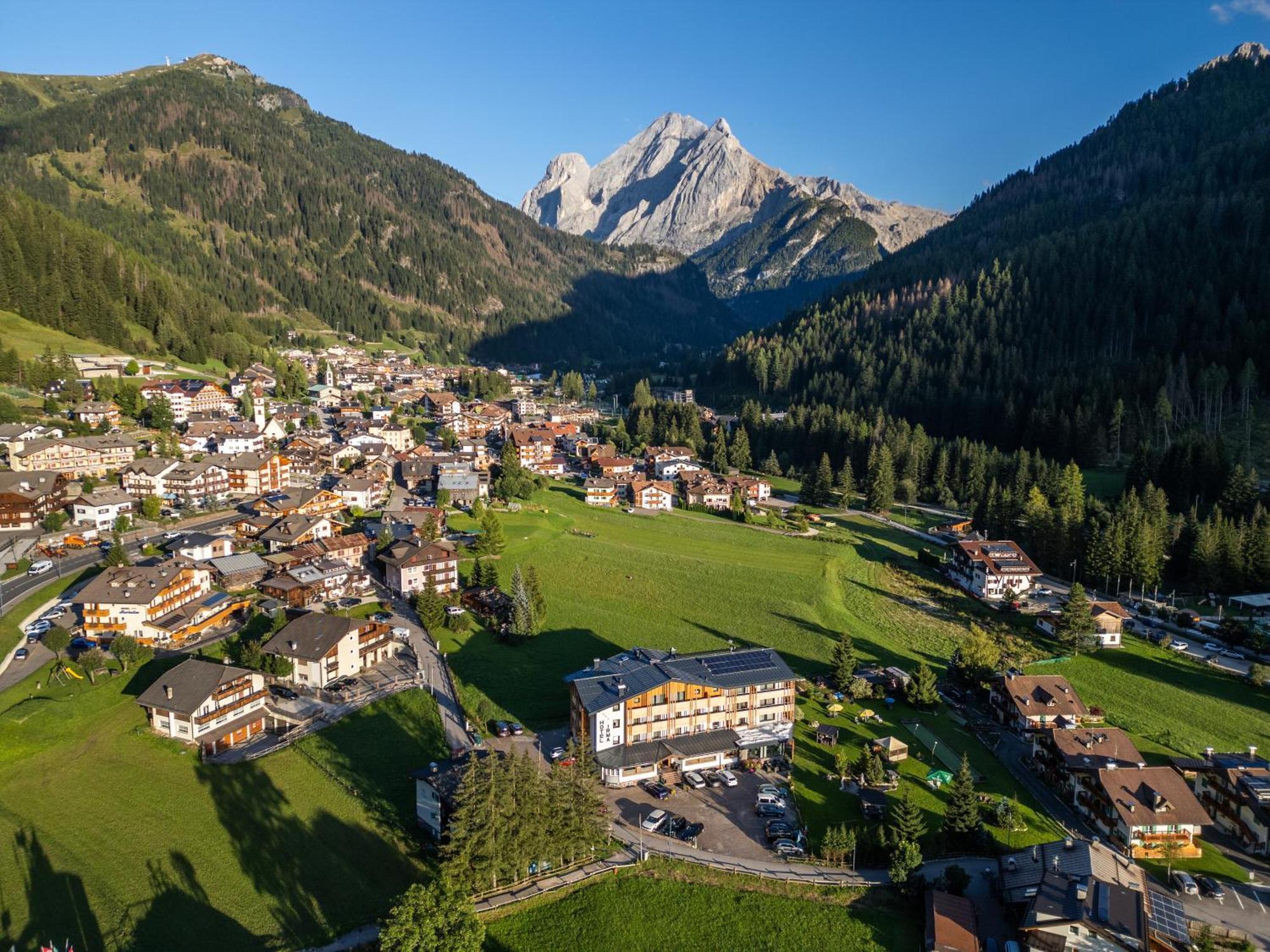 Dolomiten Hotel Irma 卡纳泽伊 外观 照片